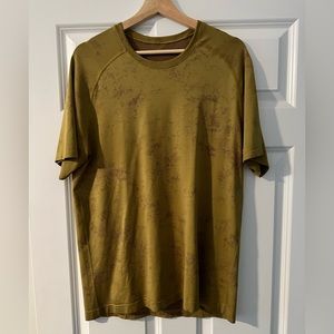 Mens, metal vent tech, short sleeve shirt